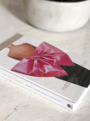 Saint Laurent Le Book Fashion 洋書 Yves Saint Laurent boek kopen? Luxetafelboeken.nl