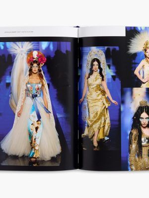 Jean Paul Gaultier Catwalk Boek Kopen? Luxetafelboeken.nl